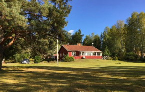 Stunning home in Bergshamra with WiFi and 3 Bedrooms in Bergshamra